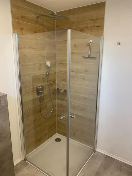 Moderne, Helle Ferienwohnung In Au Am Rhein Esterno foto