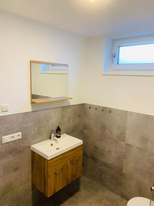 Moderne, Helle Ferienwohnung In Au Am Rhein Esterno foto